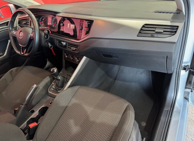 VOLKSWAGEN POLO lleno
