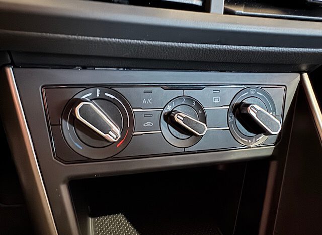 VOLKSWAGEN POLO lleno
