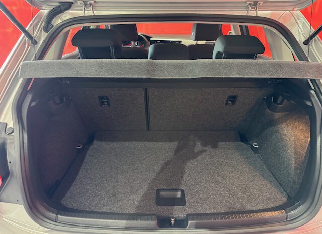 VOLKSWAGEN POLO lleno