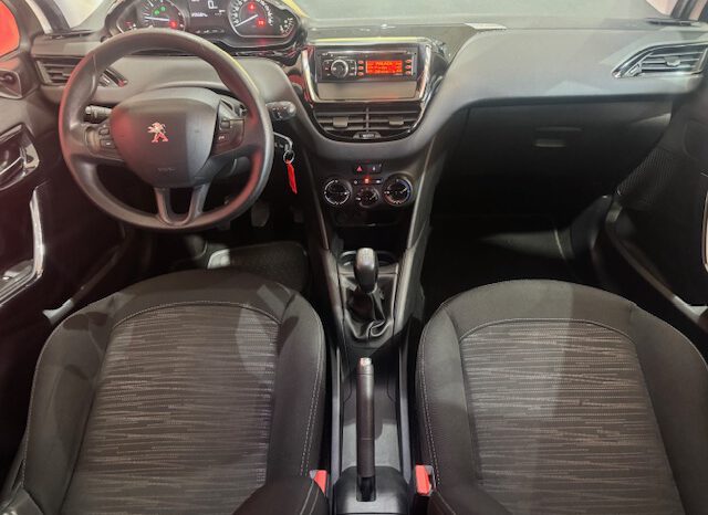 PEUGEOT 208 lleno