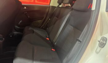 PEUGEOT 208 lleno