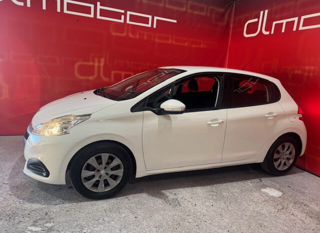 PEUGEOT 208 lleno