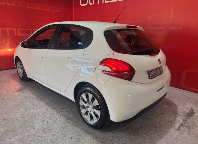 PEUGEOT 208 lleno