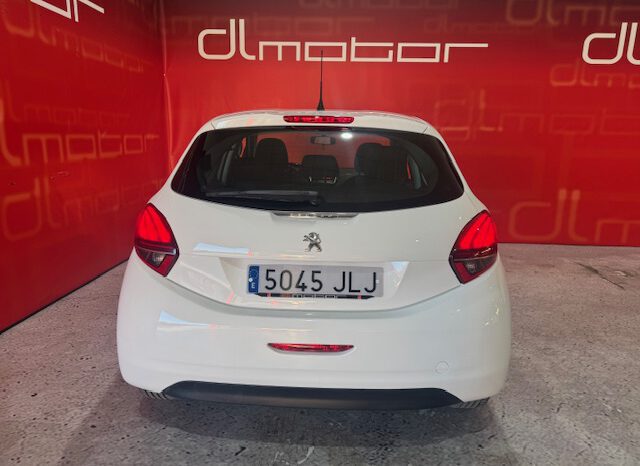 PEUGEOT 208 lleno