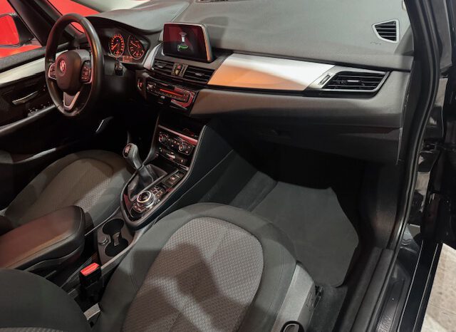 BMW GRAN TOURER 218 D 7 PLAZAS lleno