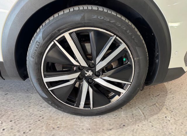 PEUGEOT 3008 GT LINE HYBRID lleno