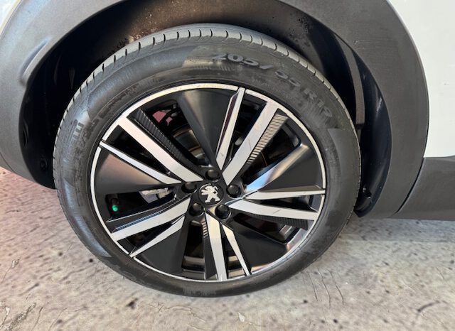 PEUGEOT 3008 GT LINE HYBRID lleno