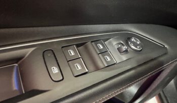 PEUGEOT 3008 GT LINE HYBRID lleno