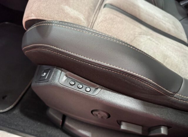 PEUGEOT 3008 GT LINE HYBRID lleno