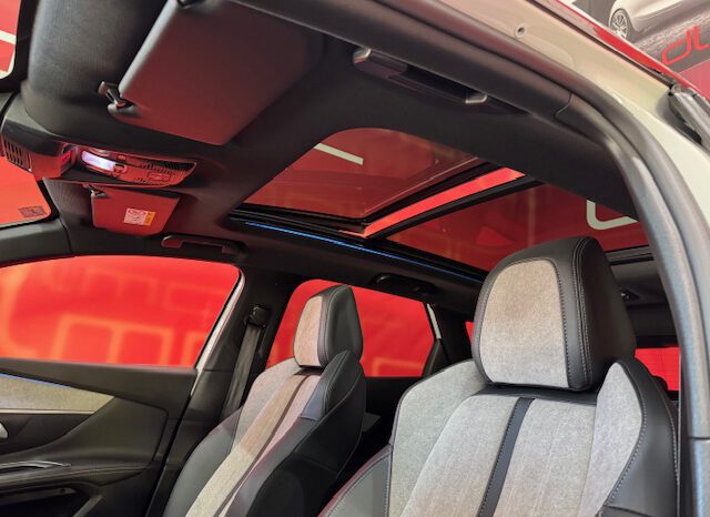 PEUGEOT 3008 GT LINE HYBRID lleno