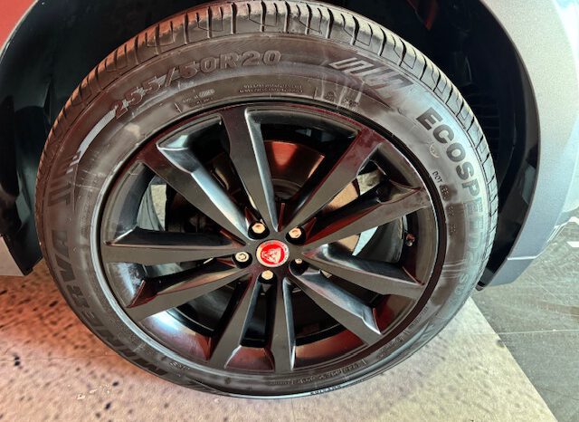 JAGUAR F-PACE lleno