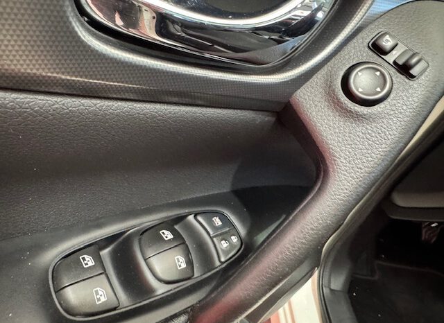 NISSAN QUASQAI lleno