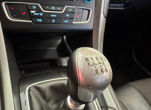 FORD MONDEO lleno