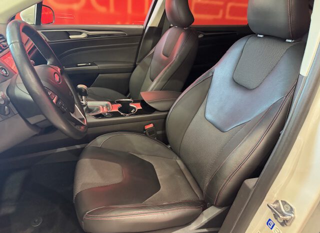 FORD MONDEO lleno