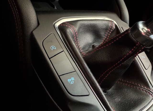 FORD KUGA lleno