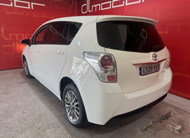 TOYOTA VERSO 7 PLAZAS lleno