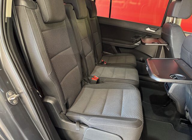 VOLKSWAGEN TOURAN 7 PLAZAS lleno