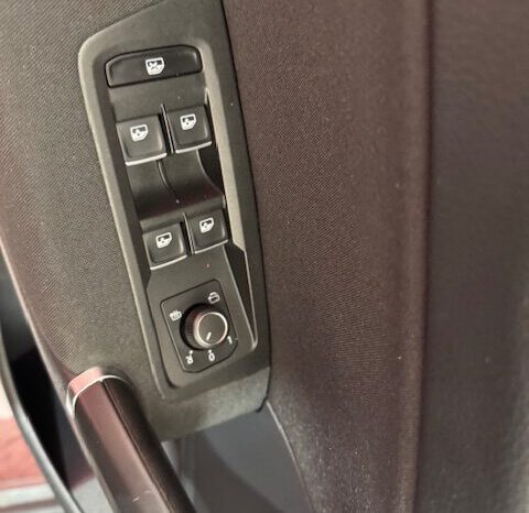 VOLKSWAGEN TOURAN 7 PLAZAS lleno