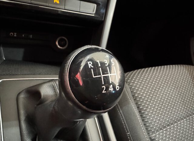 VOLKSWAGEN TOURAN 7 PLAZAS lleno