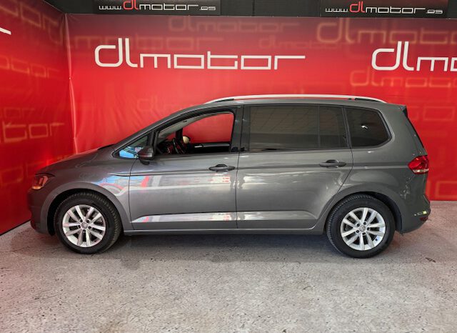 VOLKSWAGEN TOURAN 7 PLAZAS lleno