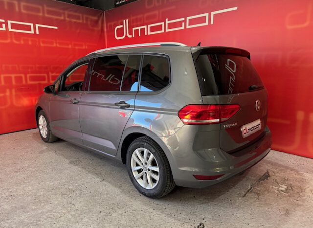VOLKSWAGEN TOURAN 7 PLAZAS lleno