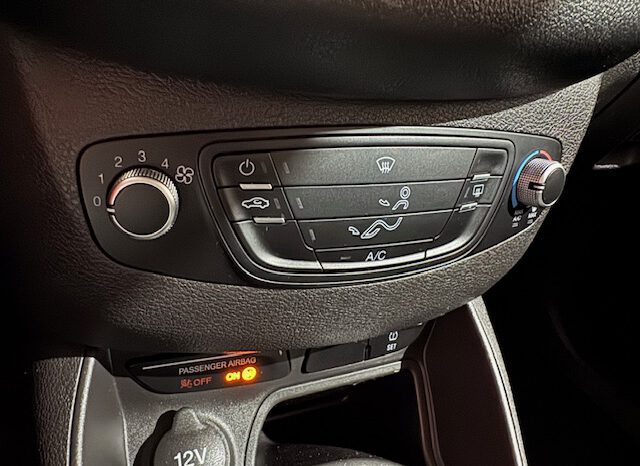 FORD TOURNEO COURIER lleno