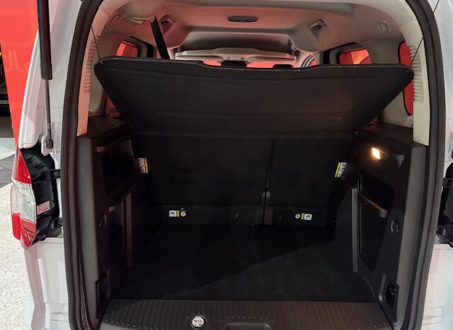 FORD TOURNEO COURIER lleno