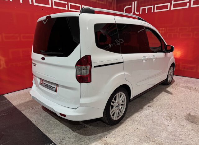 FORD TOURNEO COURIER lleno