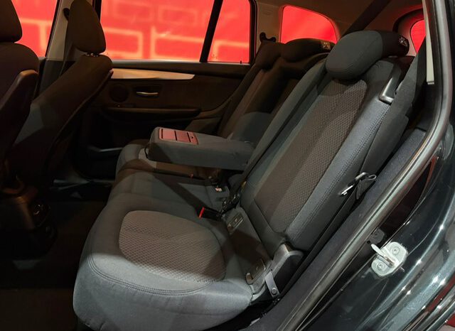 BMW GRAN TOURER 218 D 7 PLAZAS lleno