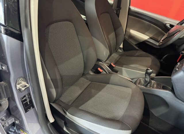 SEAT IBIZA lleno