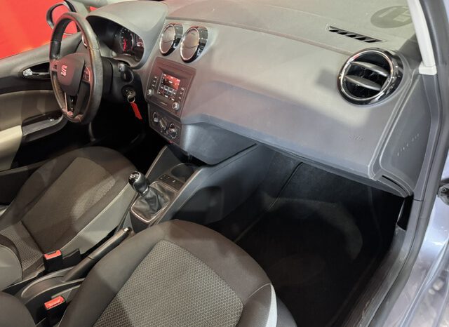 SEAT IBIZA lleno