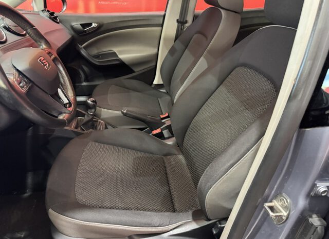 SEAT IBIZA lleno